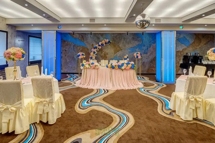 Фото №3 зала Ресторан