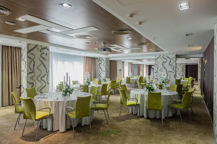 Фото №2 зала Зал «Урал» 