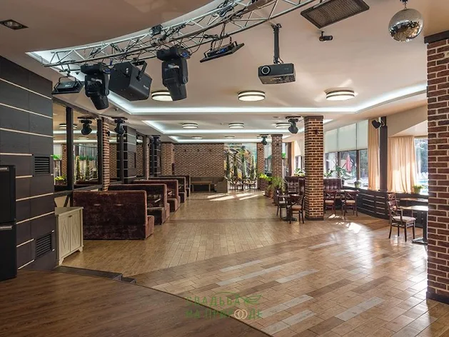 Фото №4 зала Зал «Аристократ» 