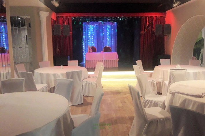 Зал «Клубный театр» в Особняк Брюллова (Санкт-Петербург) для свадьбы ...