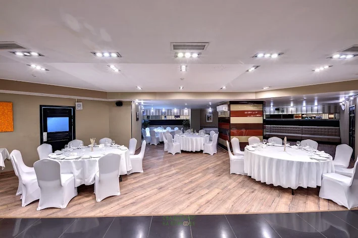 Фото №1 зала Зал «Премьер» 