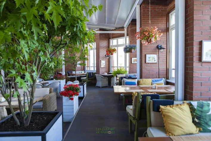 Фото №2 зала Летняя веранда