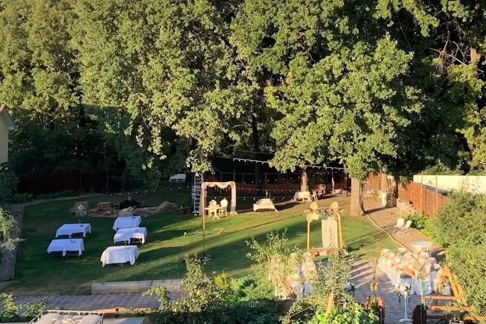 Фото №1 зала Зеленая площадка