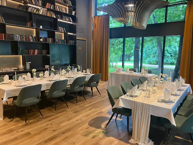 Фото №2 зала Зал «Библиотека» 