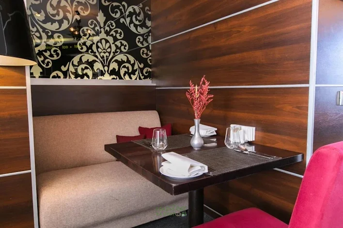 Фото №1 зала Ресторан four