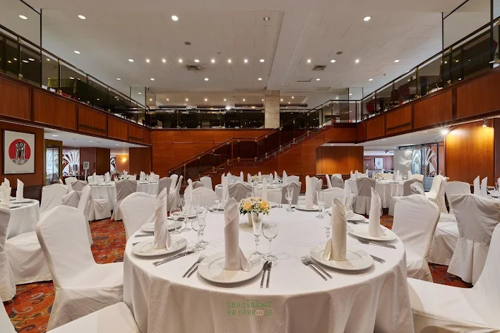 Фото №3 зала Ресторан «Брассери Эрте» 