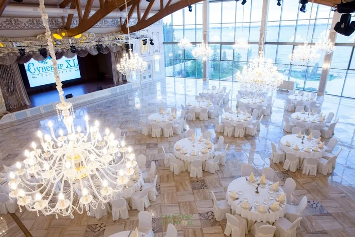 Фото №3 зала Сувенир xl