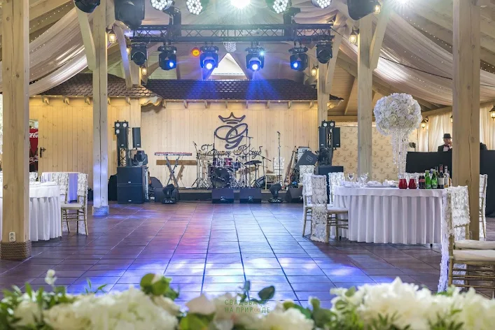 Фото №4 зала Шатер «Еловый» 