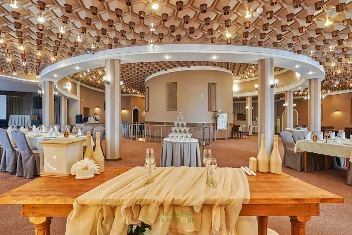 Фото №1 зала Зал ресторана