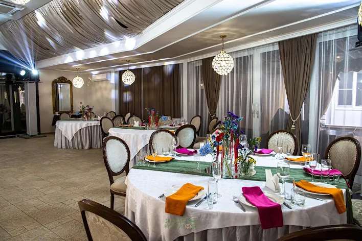 Фото №4 зала Ресторан «Жардин» 