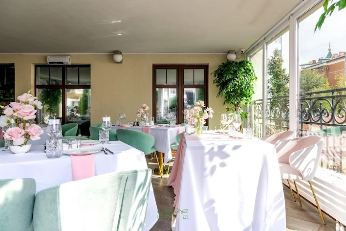 Фото №4 зала Терраса с панорамными окнами