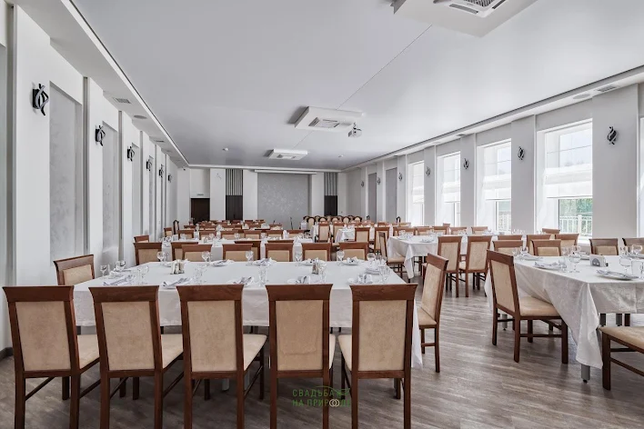 Фото №4 зала Средний зал