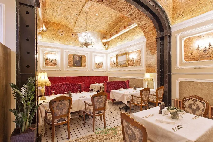 Фото №1 зала Зал «Библиотека» 