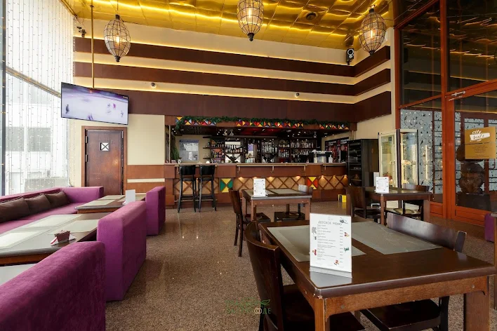 Фото №4 зала Кафе «Шум города» 