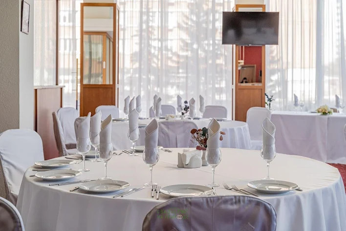 Фото №1 зала Ресторация