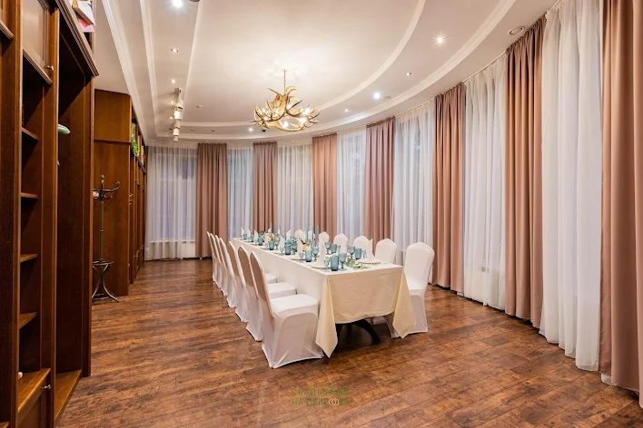 Фото №2 зала Зал «Библиотека» 