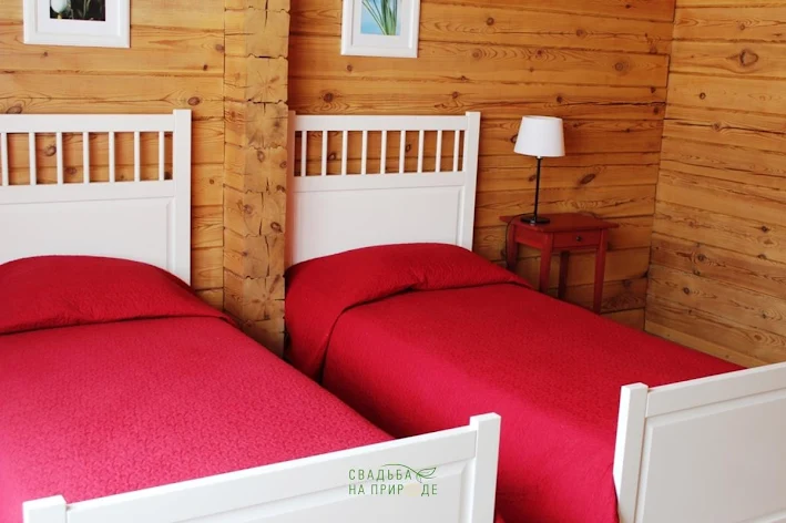 Фото №2 зала Альпийские дома «Прибрежный поселок» 