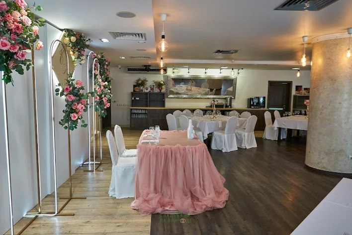 Фото №3 зала Ресторан