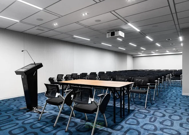 Фото №1 зала Конференц зал «Шафран» 