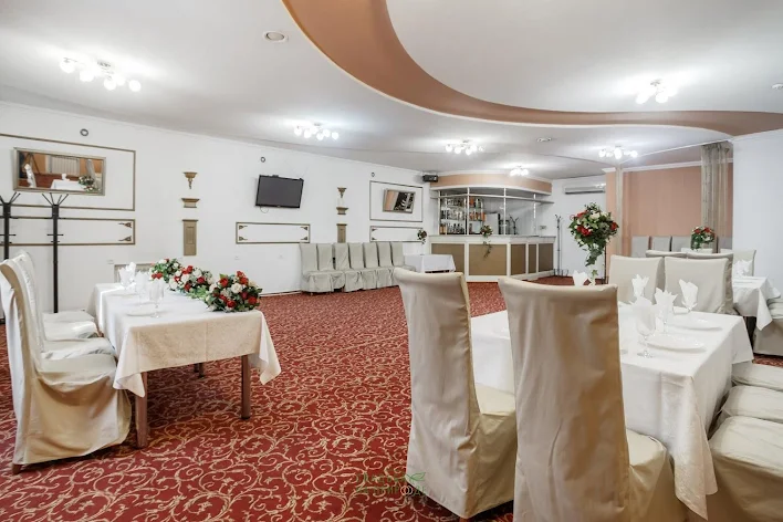 Фото №4 зала Красный зал