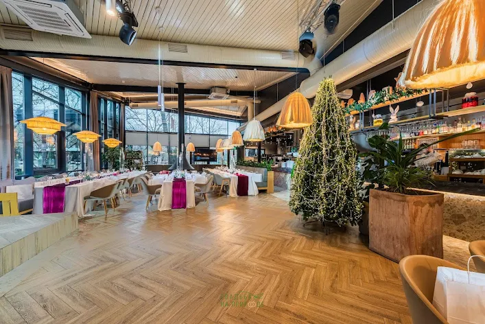 Фото №4 зала Ресторан