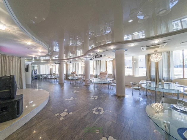 Фото №2 зала Зал ресторана «Жемчужина» 