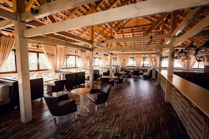 Фото №3 зала Летняя веранда