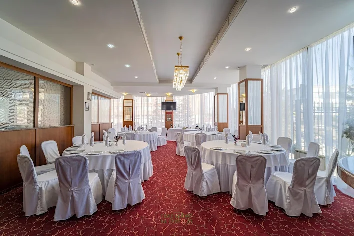 Фото №1 зала Ресторация