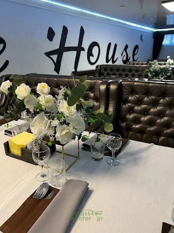 Фото №2 зала Основной зал