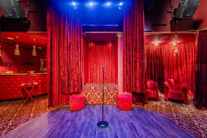 Фото №1 зала Караоке-зал