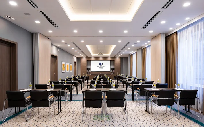 Фото №1 зала Golden hall transformer