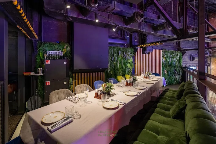 Фото №3 зала 2 этаж, вип зона №2