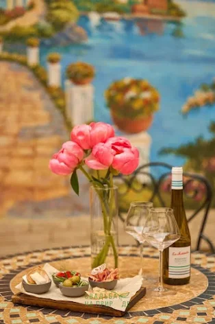 Фото №2 зала Веранда «Испанский дворик» 