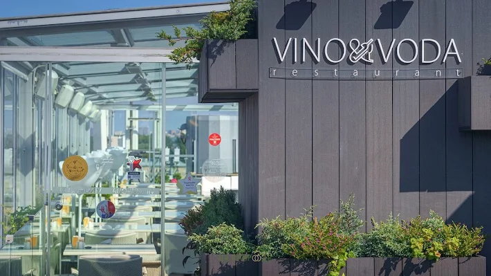 Фото №1 зала Терраса «Вино и вода» 