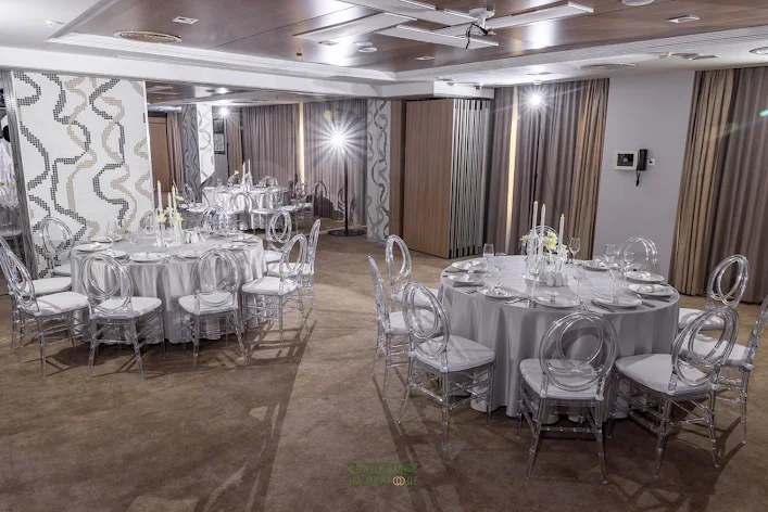 Фото №2 зала Зал «Урал» 