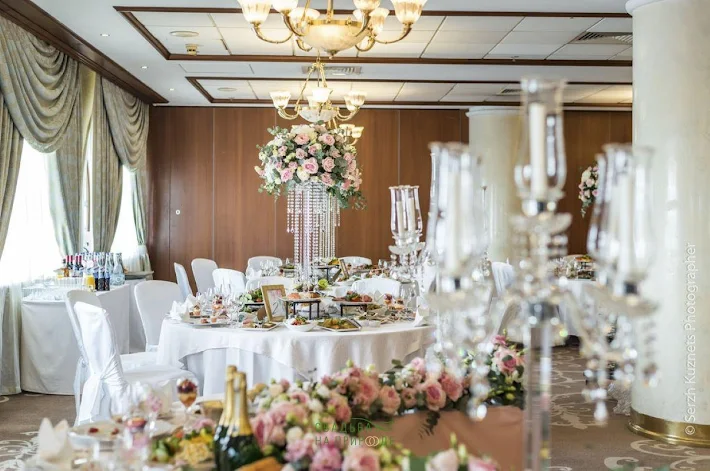 Фото №1 зала Зал «Петровский» 