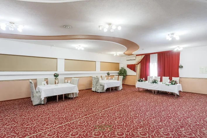 Фото №3 зала Красный зал