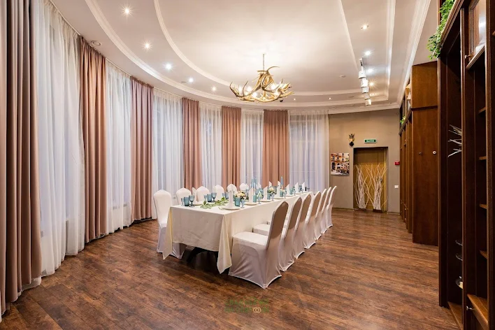 Фото №4 зала Зал «Библиотека» 