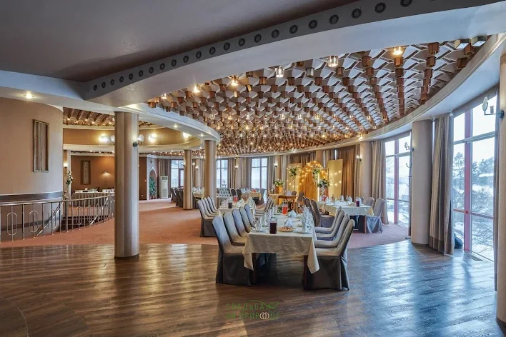 Фото №1 зала Зал ресторана