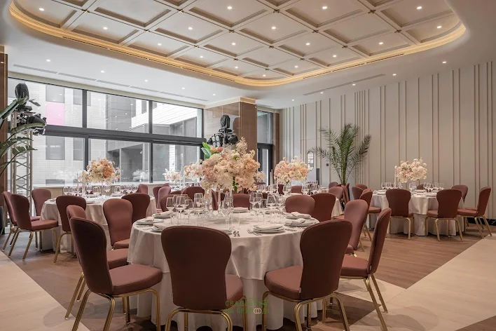 Фото №2 зала Hall of senses