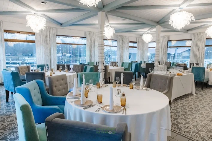 Фото №3 зала Кафе «Иван-чай» 