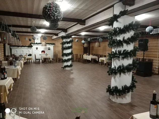 Фото №4 зала Зал «С деревенском колоритом» 