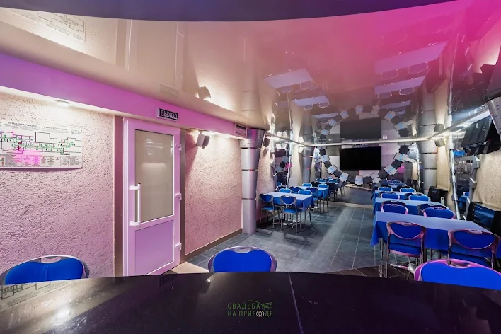 Фото №2 зала Караоке-бар