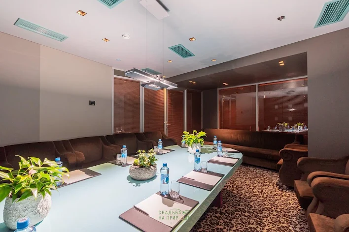 Фото №4 зала Переговорная комната «Office 99» 