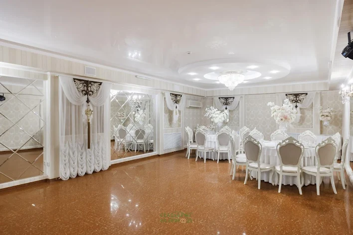 Фото №2 зала Средний зал