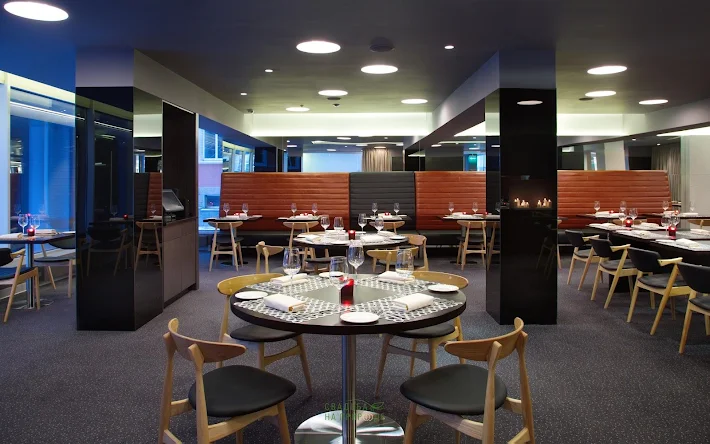 Фото №2 зала Ресторан monk