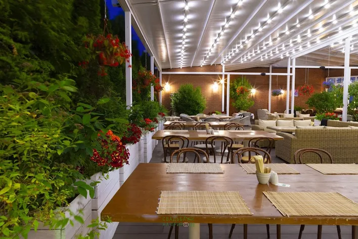 Фото №2 зала Летняя веранда