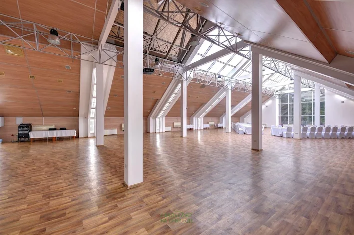 Фото №2 зала Зал «Парламент» 