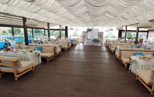 Свадьба на природе в «Hillpark»