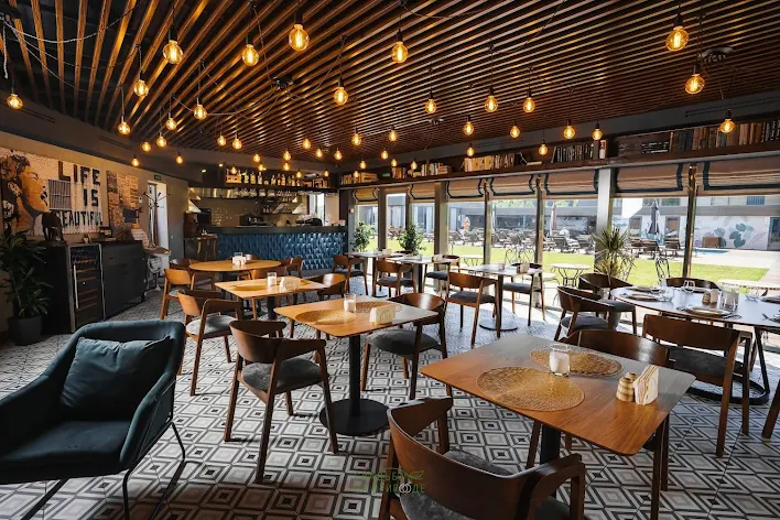 Фото №2 зала Ресторан «Маэстро» 